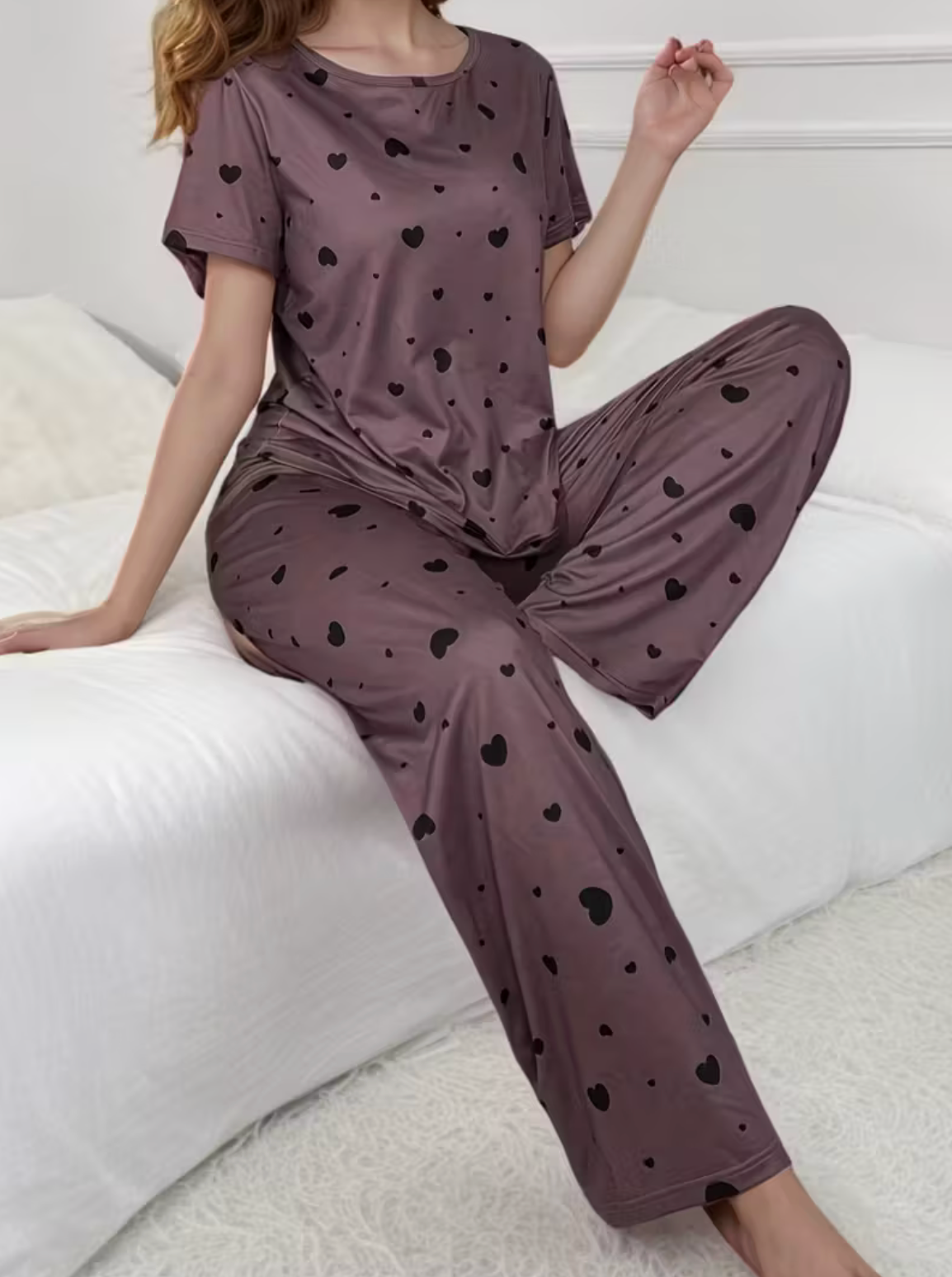 Piżamka fioletowa w czarne serduszka